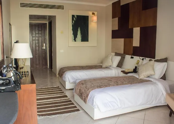 Swiss Heaven Sharming Hotel-couples & Families Only 4*